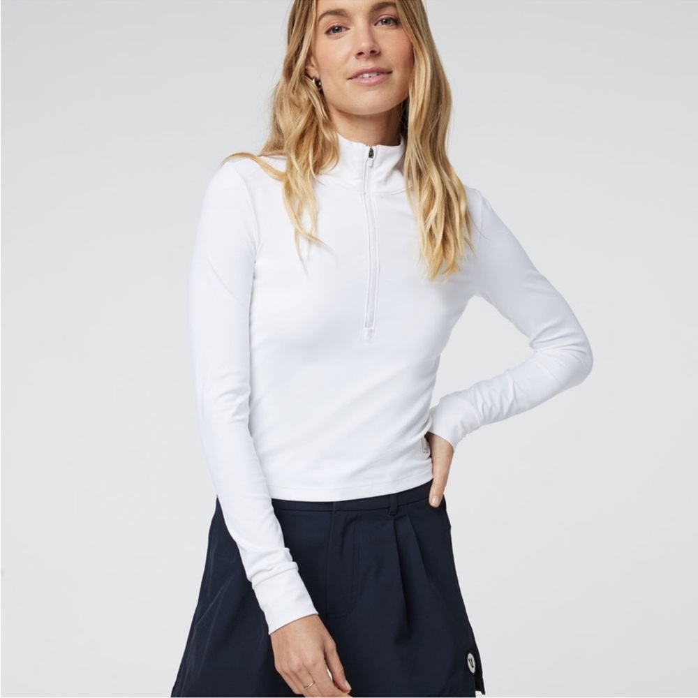 Vuori Studio Half Zip White NWT Sz medium